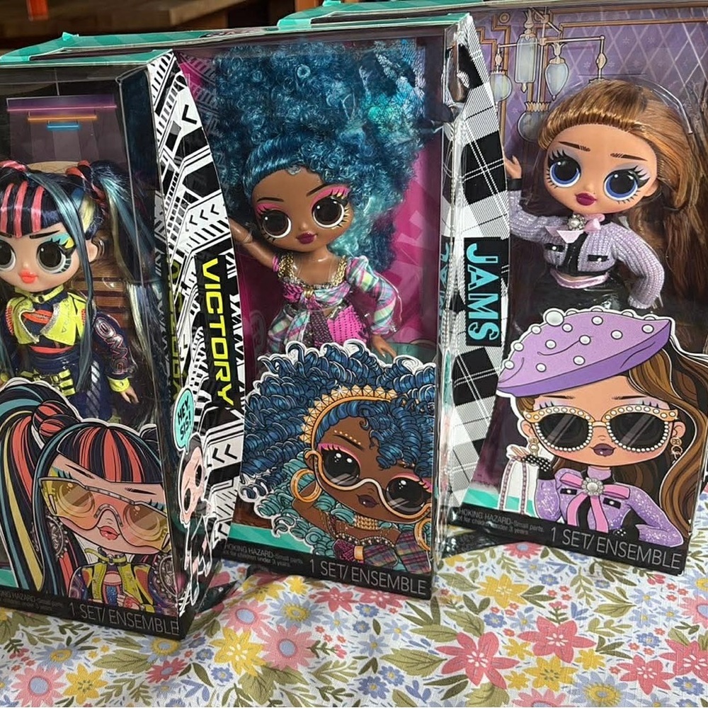 L.O.L. Surprise! O.M.G. Doll in Lavender and Black Outfit